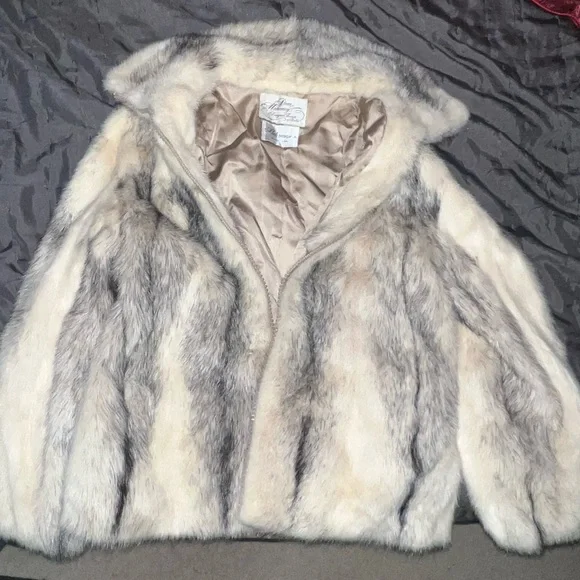 Pam Mahoney of Dallas Mink Coat - Picture 5 of 10